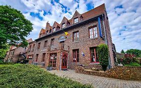 Hotel De Schacht